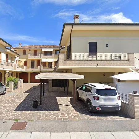 Quadrilocale Vicino Al Centro - Nido Del Colibri Apartament